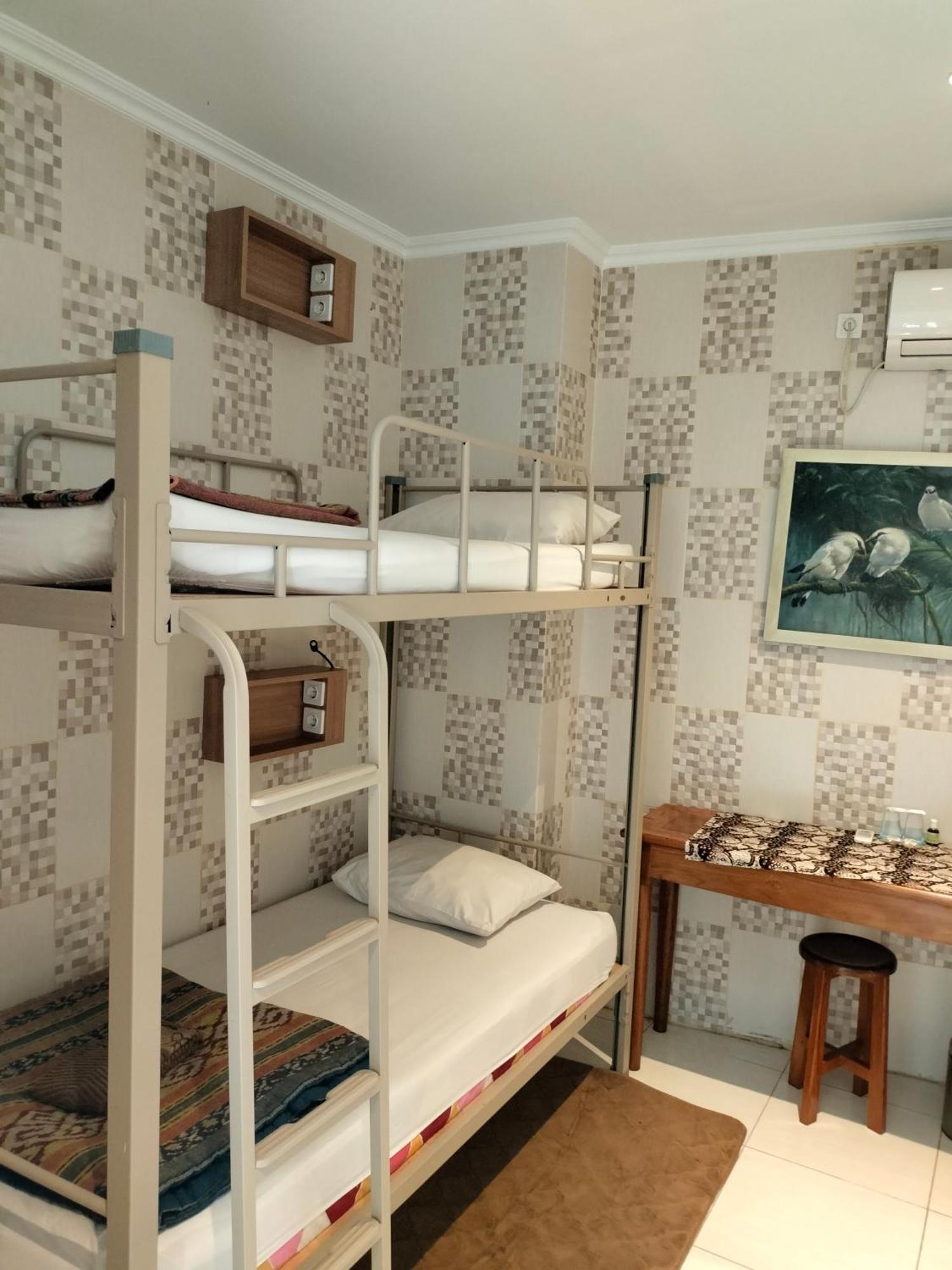 The Cabin Purwokinanti Hotel Jogjakarta Buitenkant foto